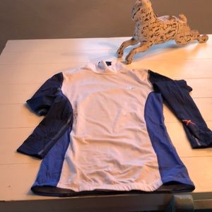 Small Vertigo riding top